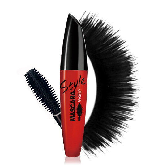 Fiber Lashes Mascara To Eyelashes